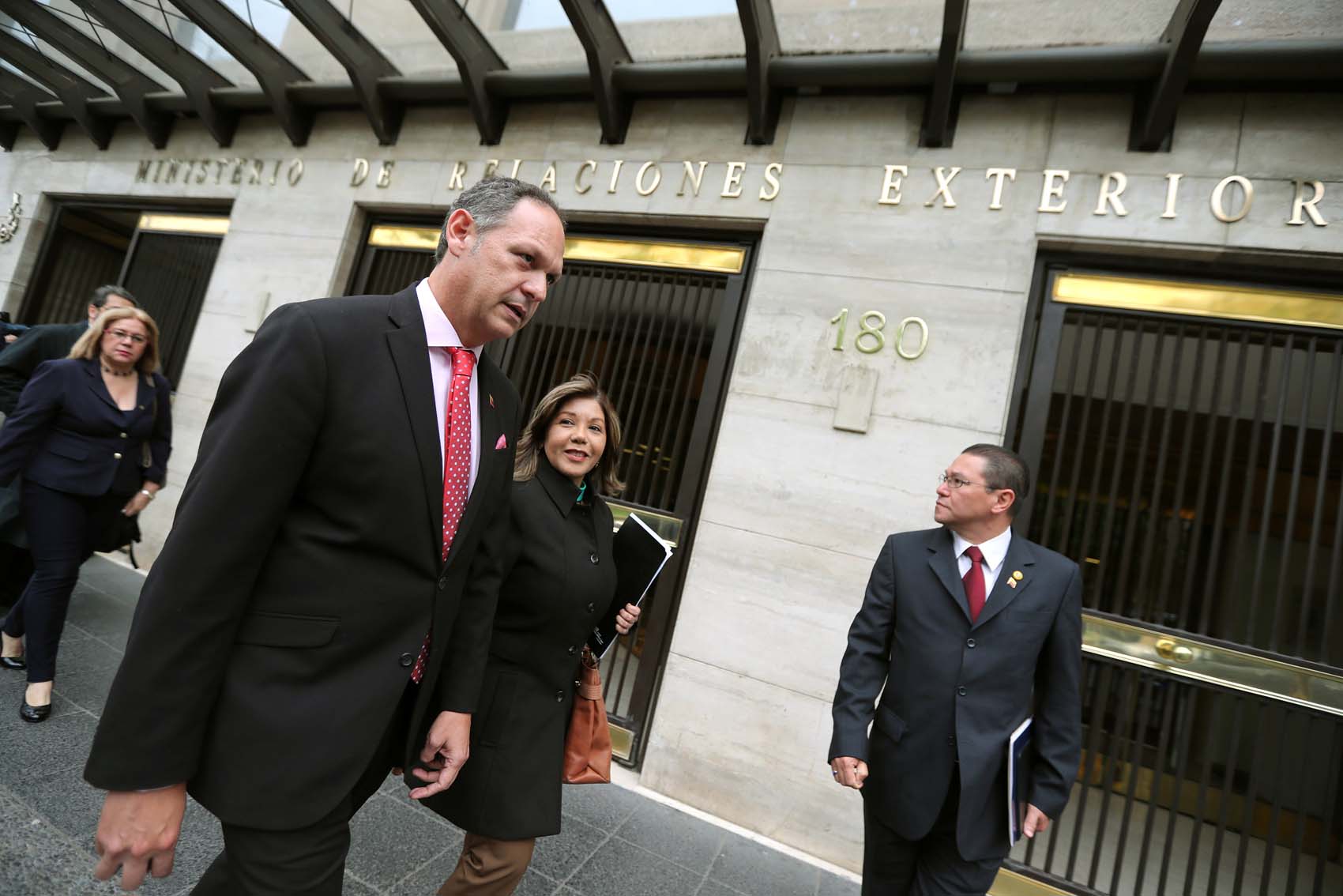 Presidente del TSJ en el exilio ante el Senado de España: El Foro de Sao Paulo se apoderó de Venezuela