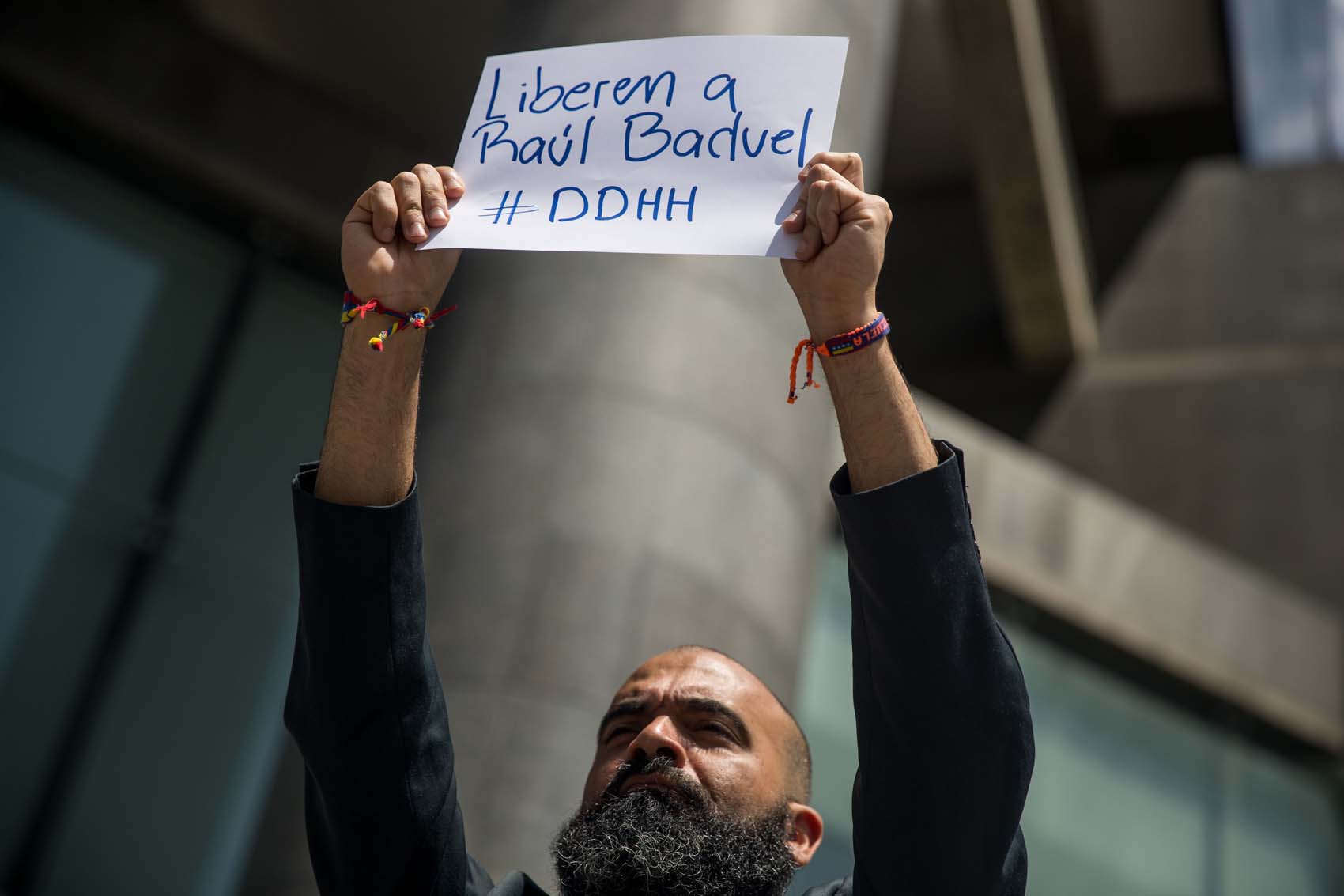 Raúl Emilio Baduel: Están matando a mi padre y al capitán Caguaripano