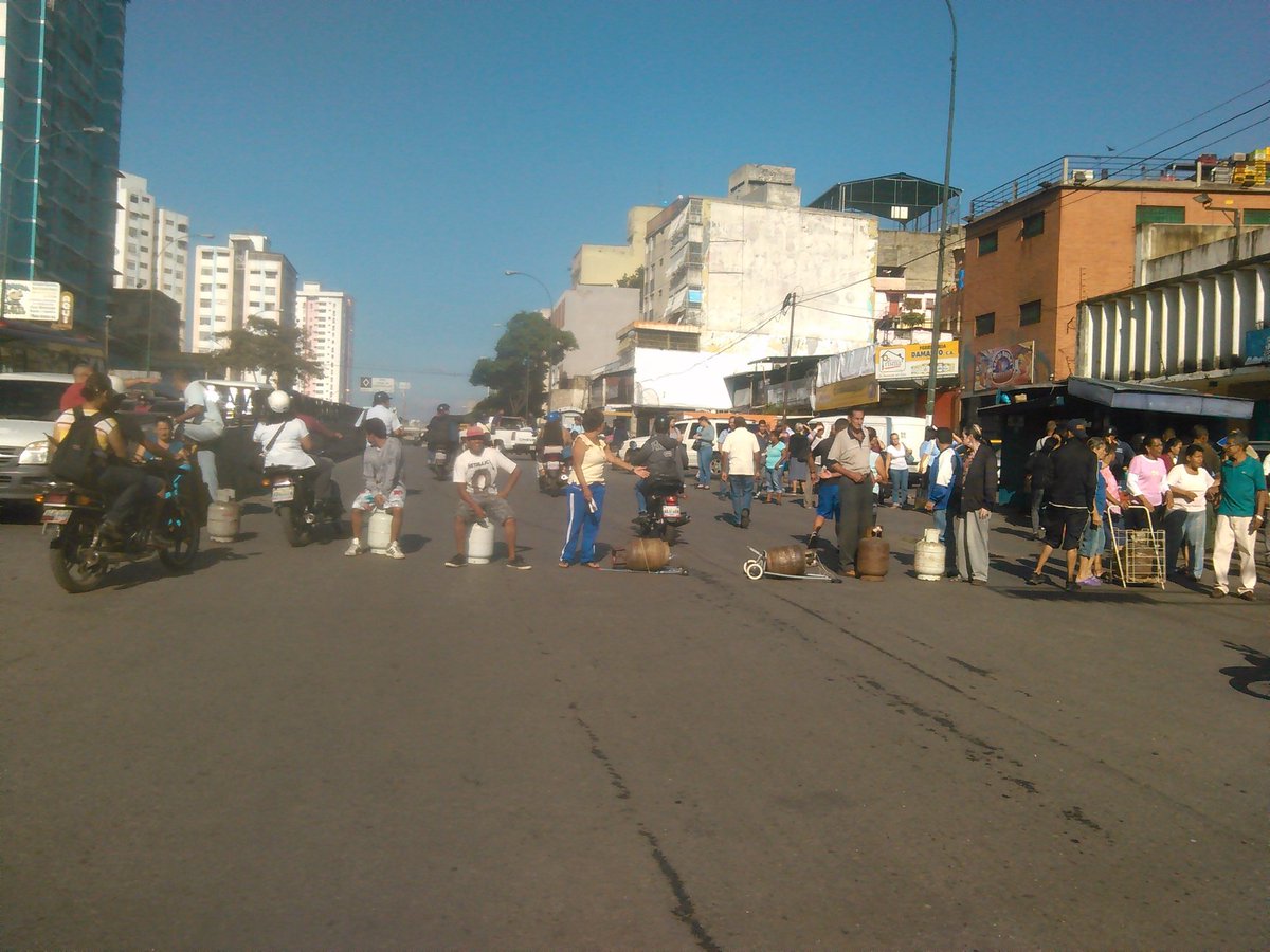 Protesta en Petare por falta de gas doméstico #8Oct (foto)