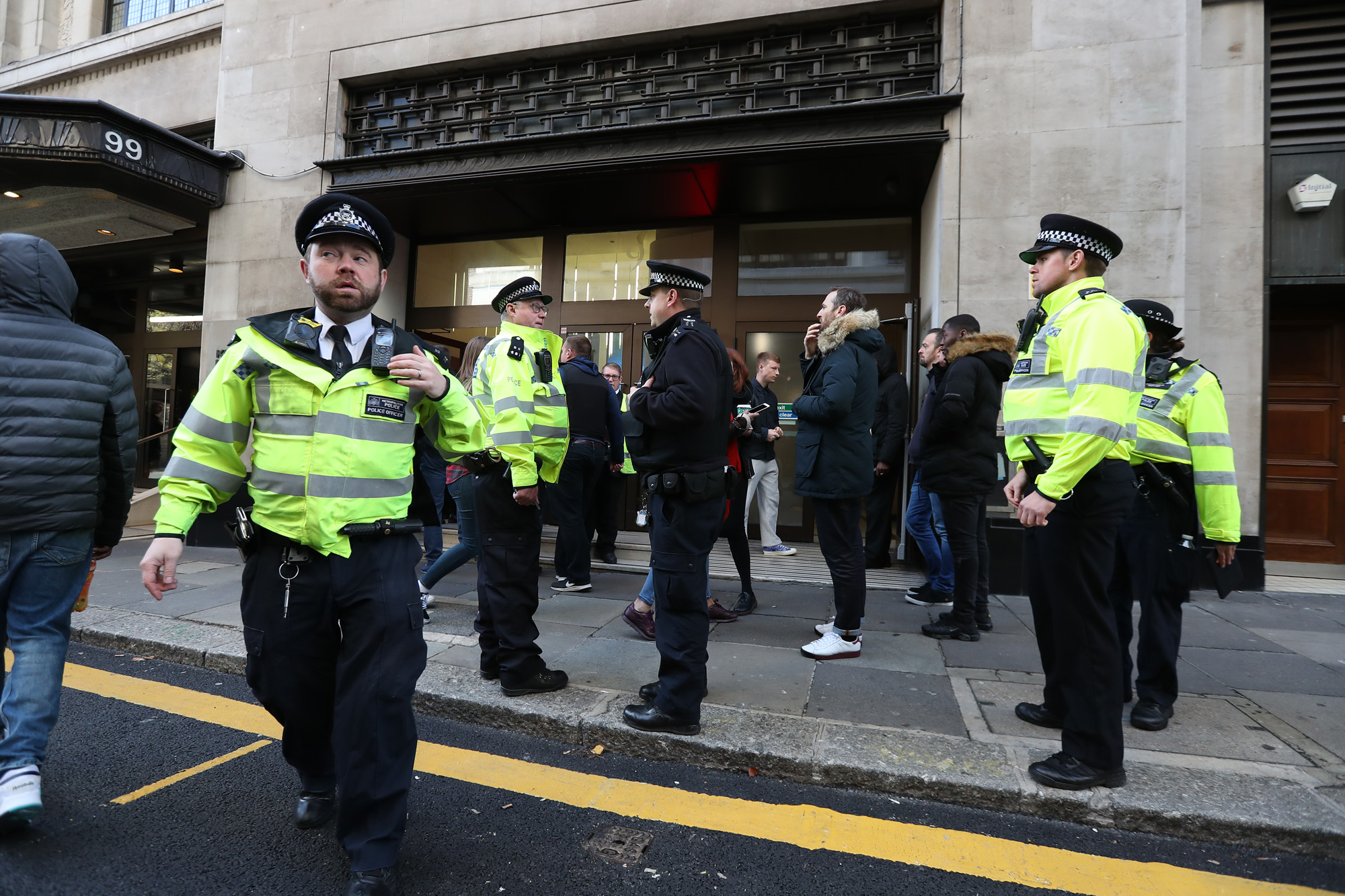 Dos heridos por arma blanca en ataque en las oficinas de Sony Music en Londres