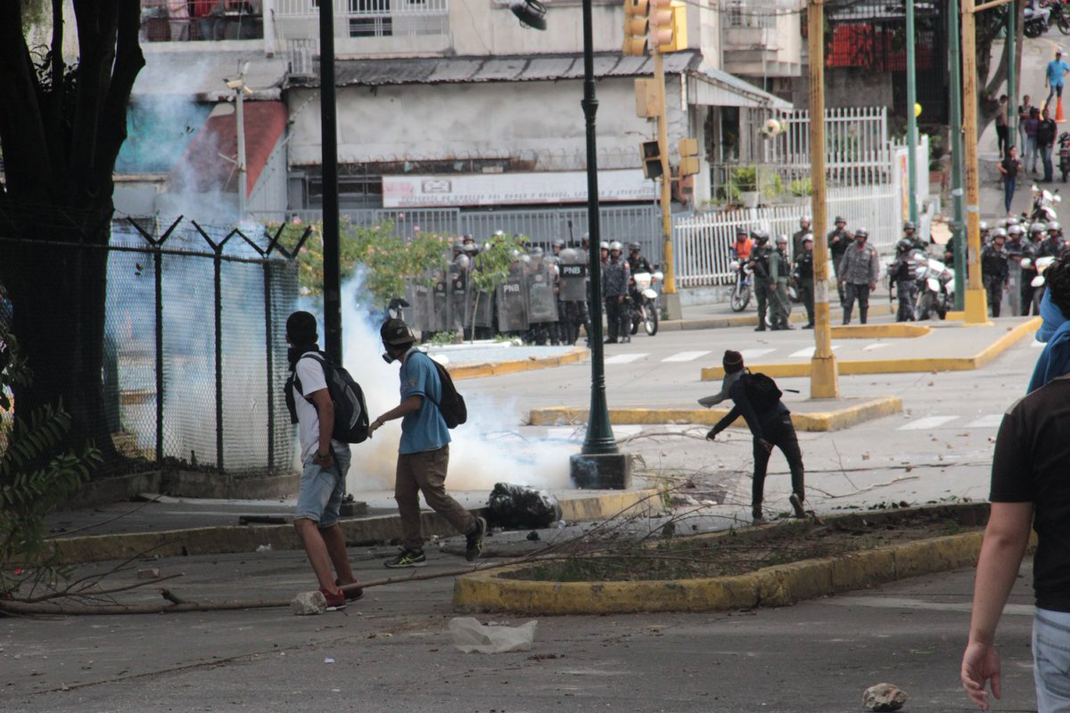 PNB reprime movilización de estudiantes universitarios en la UCV #21Nov