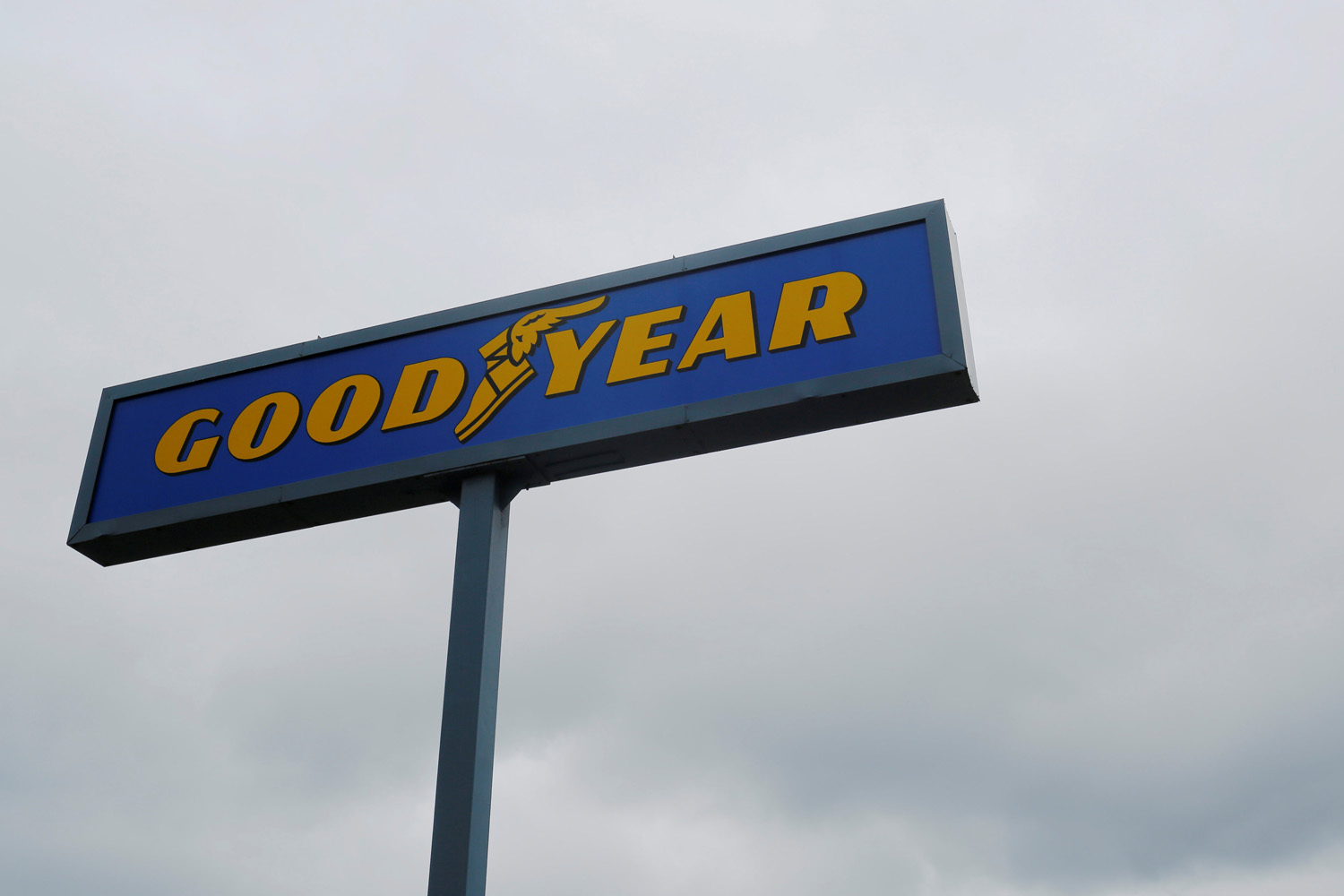 Williams Caballero sobre cierre de Goodyear: El caos socialista anda sobre ruedas