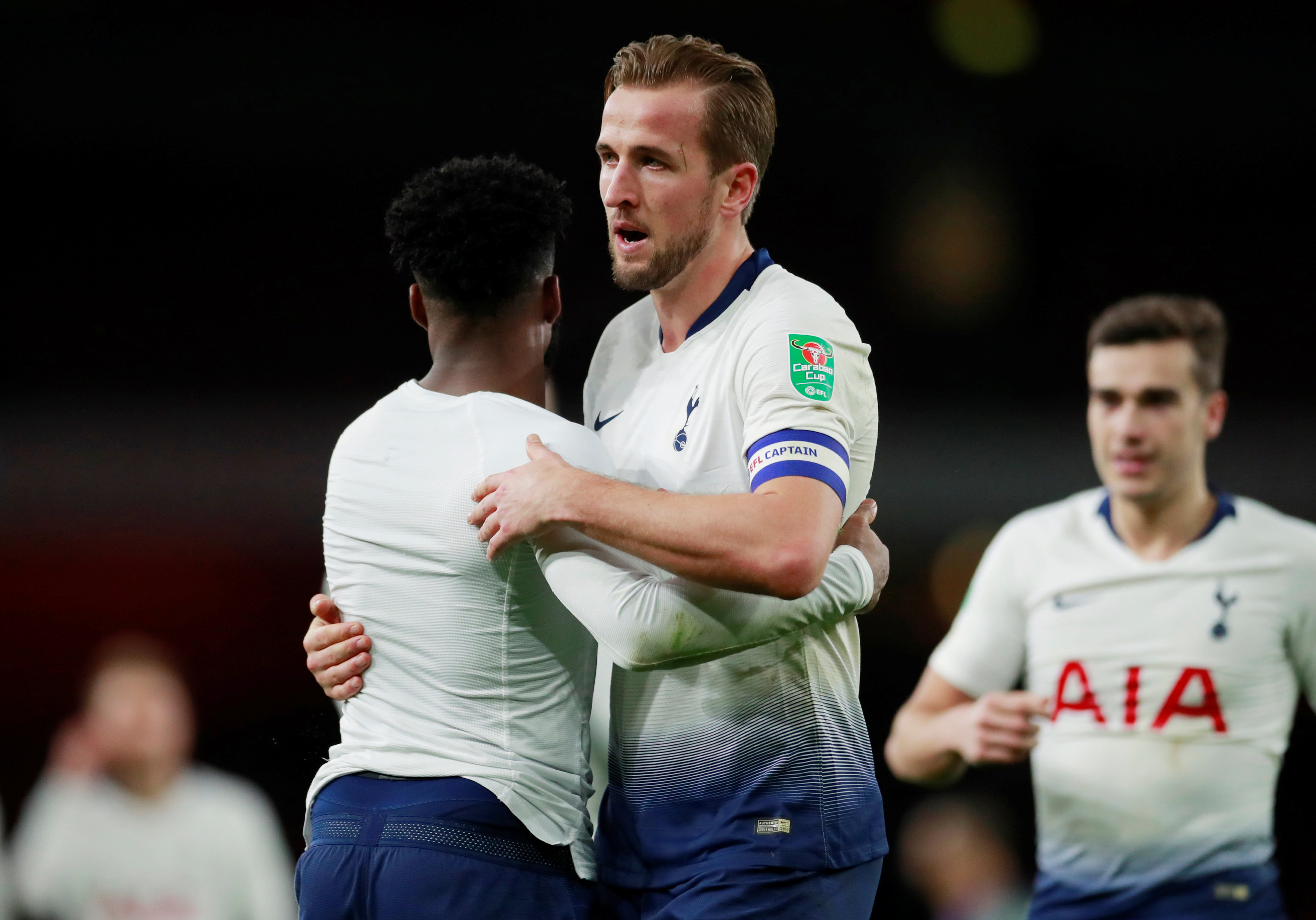 Tottenham y Chelsea avanzaron a semifinales de la Copa de la Liga