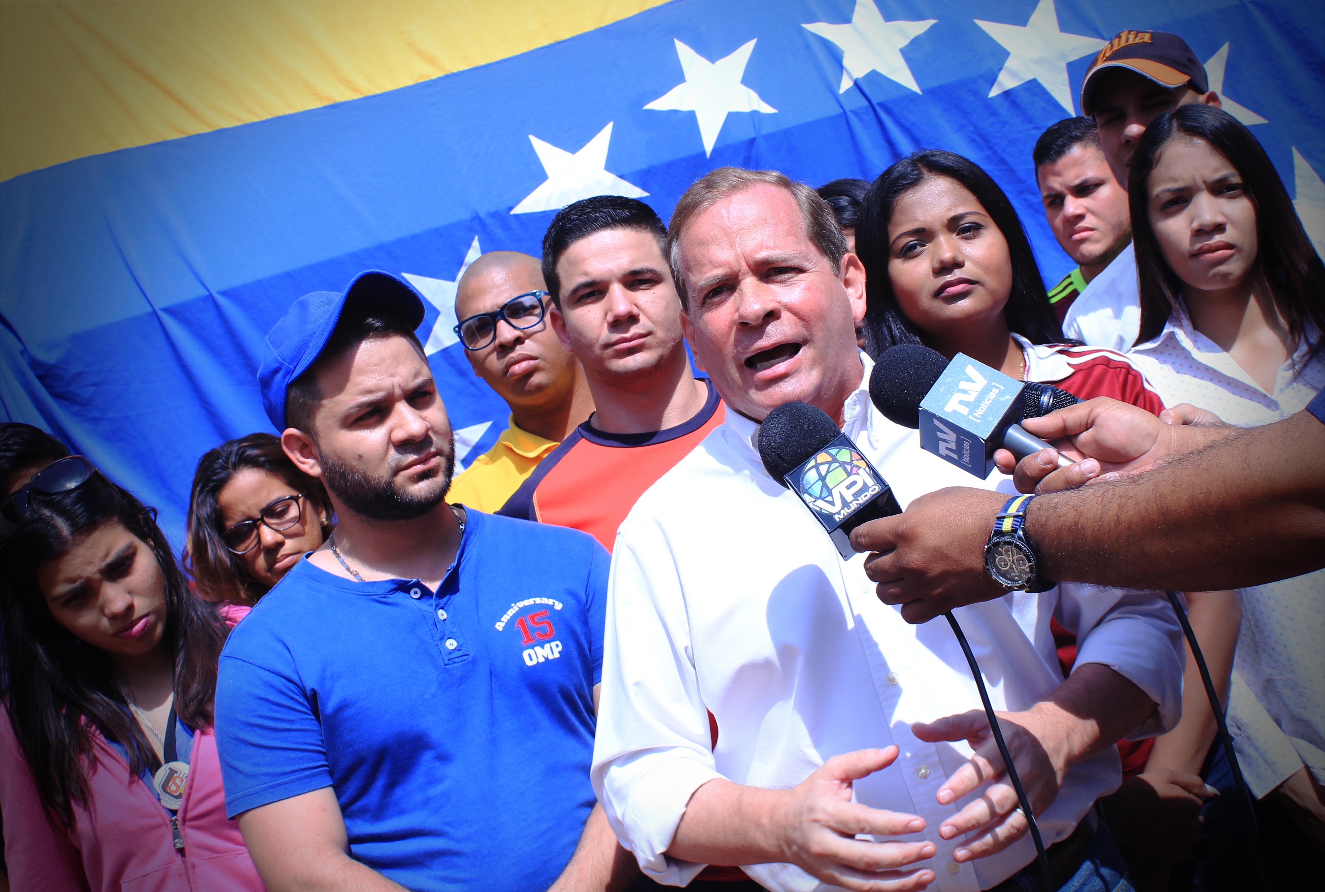 Guanipa denuncia que colectivos armados amenazan la caravana de Guaidó en Falcón