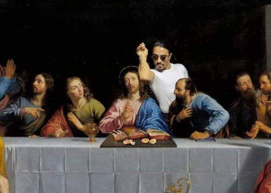 Arrestados dos periodistas jordanos por un meme de La última cena y Salt Bae (foto)