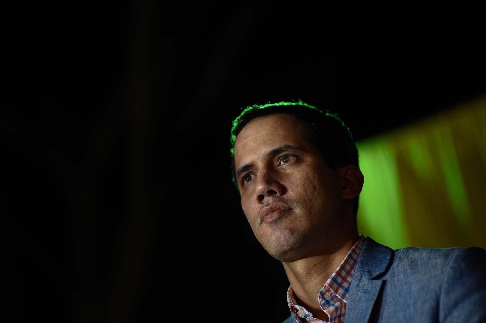 Guaidó a funcionarios de consulados venezolanos en EEUU: Tienen en sus manos la decisión de quedarse