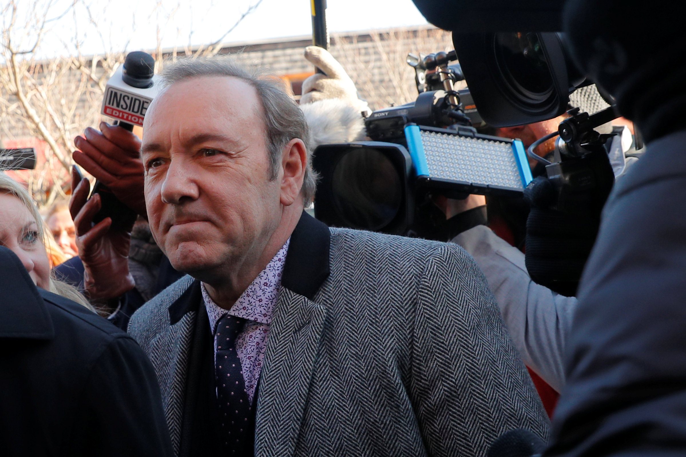 Supuesta víctima de agresión sexual del actor Kevin Spacey retira demanda