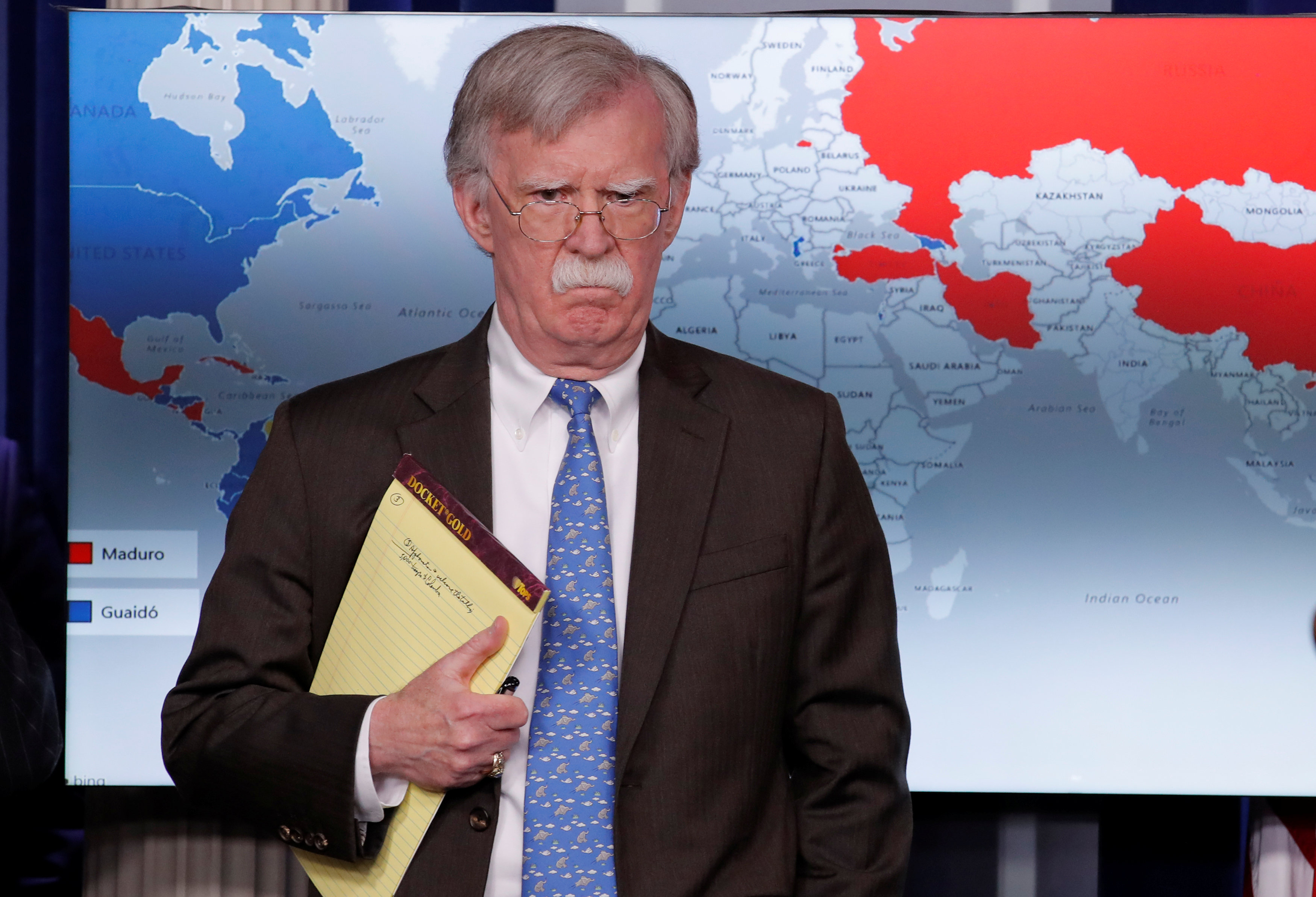 John Bolton: EEUU no soportará que instituciones extranjeras faciliten transacciones que beneficien a Maduro