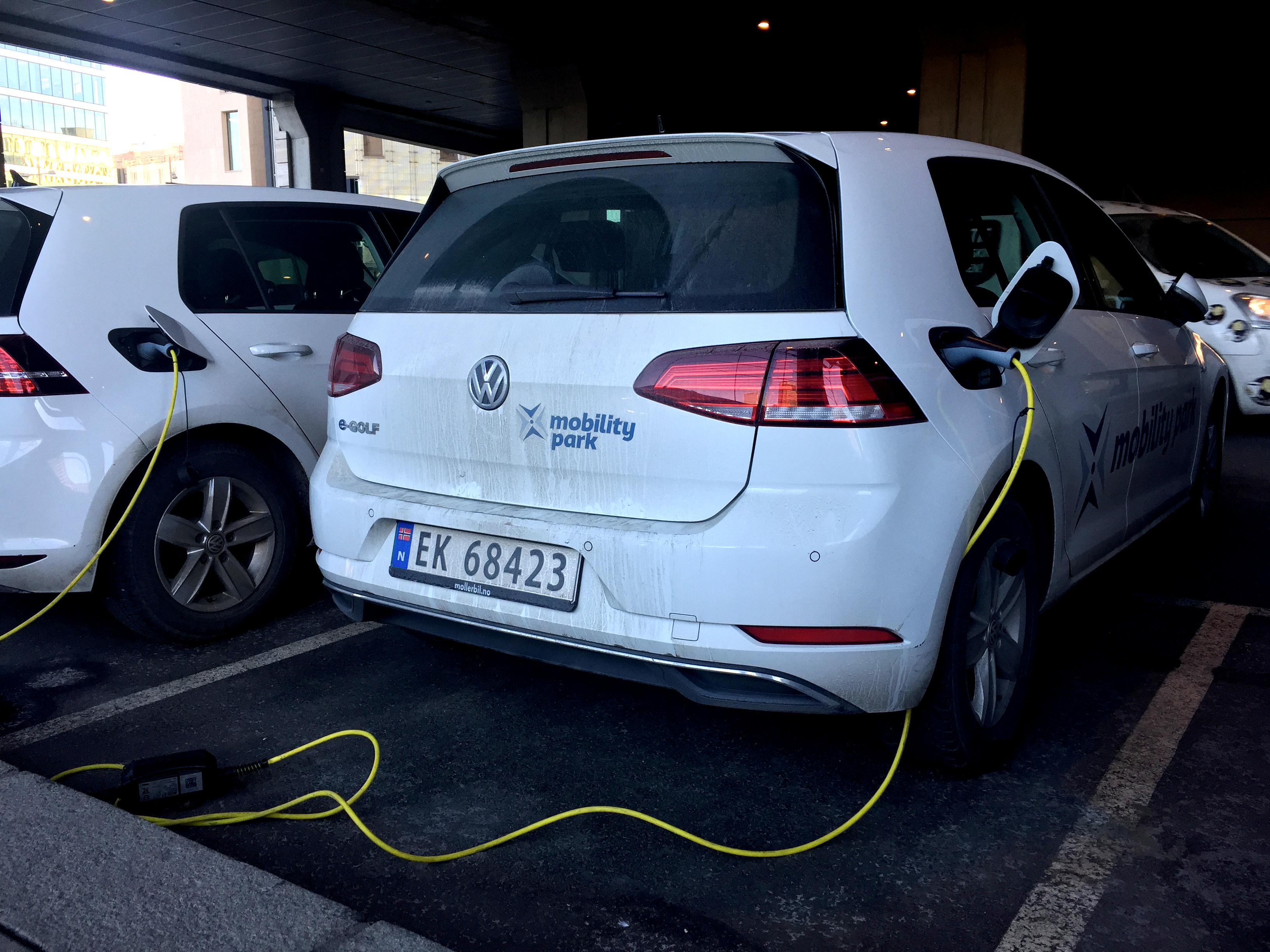 Autos eléctricos en Noruega alcanzan récord mundial con casi un tercio de las ventas