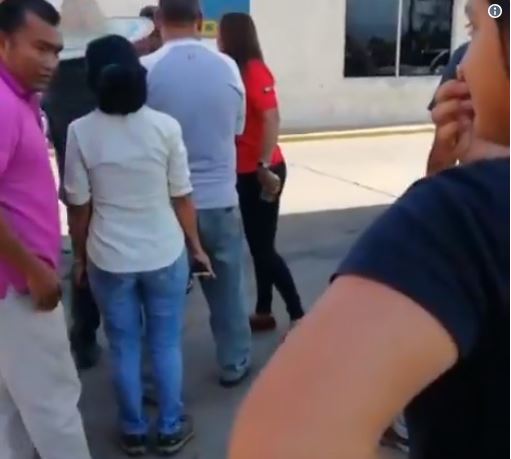 ¡Quedará vacía! Alcaldesa chavista prohíbe surtir gasolina en Zulia a quien no reconozca a Maduro (Video)