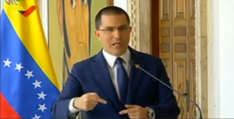 Arreaza asegura que Lenín Moreno inspiró una ola de xenofobia contra los venezolanos