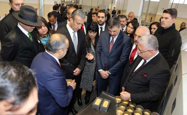 Gobierno bolivariano negocia refinar el oro venezolano en Turquía
