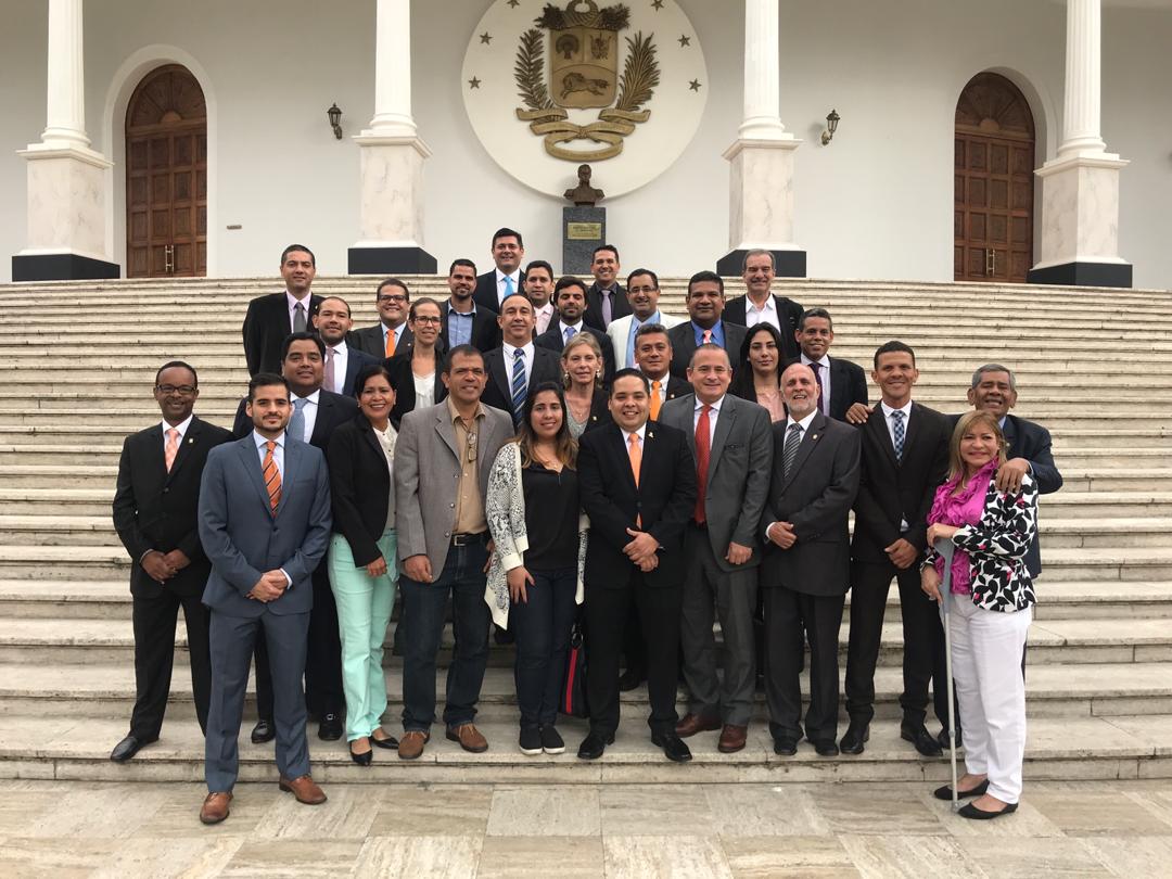 FOTO: La fracción de Voluntad Popular en pleno antes de asumir la presidencia de la AN