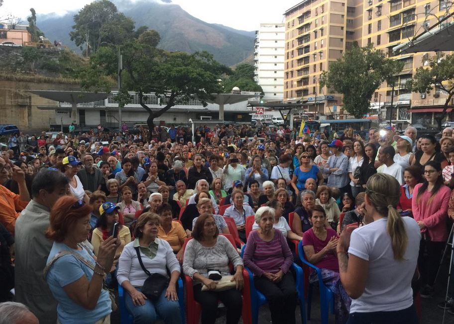 “¡Que nadie se rinda!”: Miguel Pizarro encabeza cabildo abierto en El Marqués este #21Ene (Video)