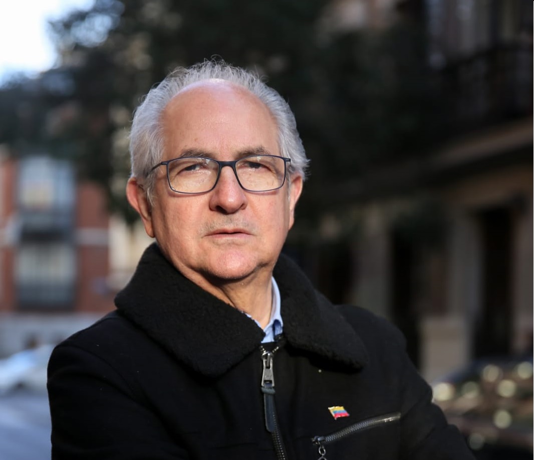 Antonio Ledezma: Los malandros no salen con flores