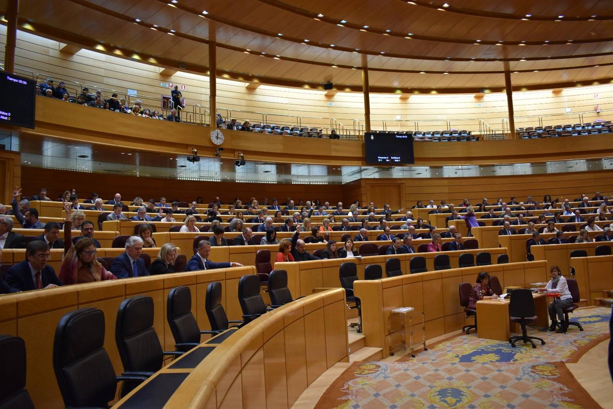 Senado español pide al Gobierno que respalde a Guaidó, proteja activos y rechace falsos diálogos