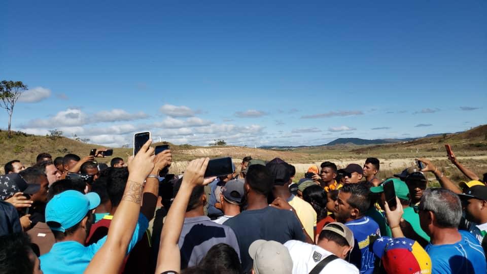 Pemones mantienen secuestrados a cuatro militares tras ataque que dejó dos muertos y 14 heridos