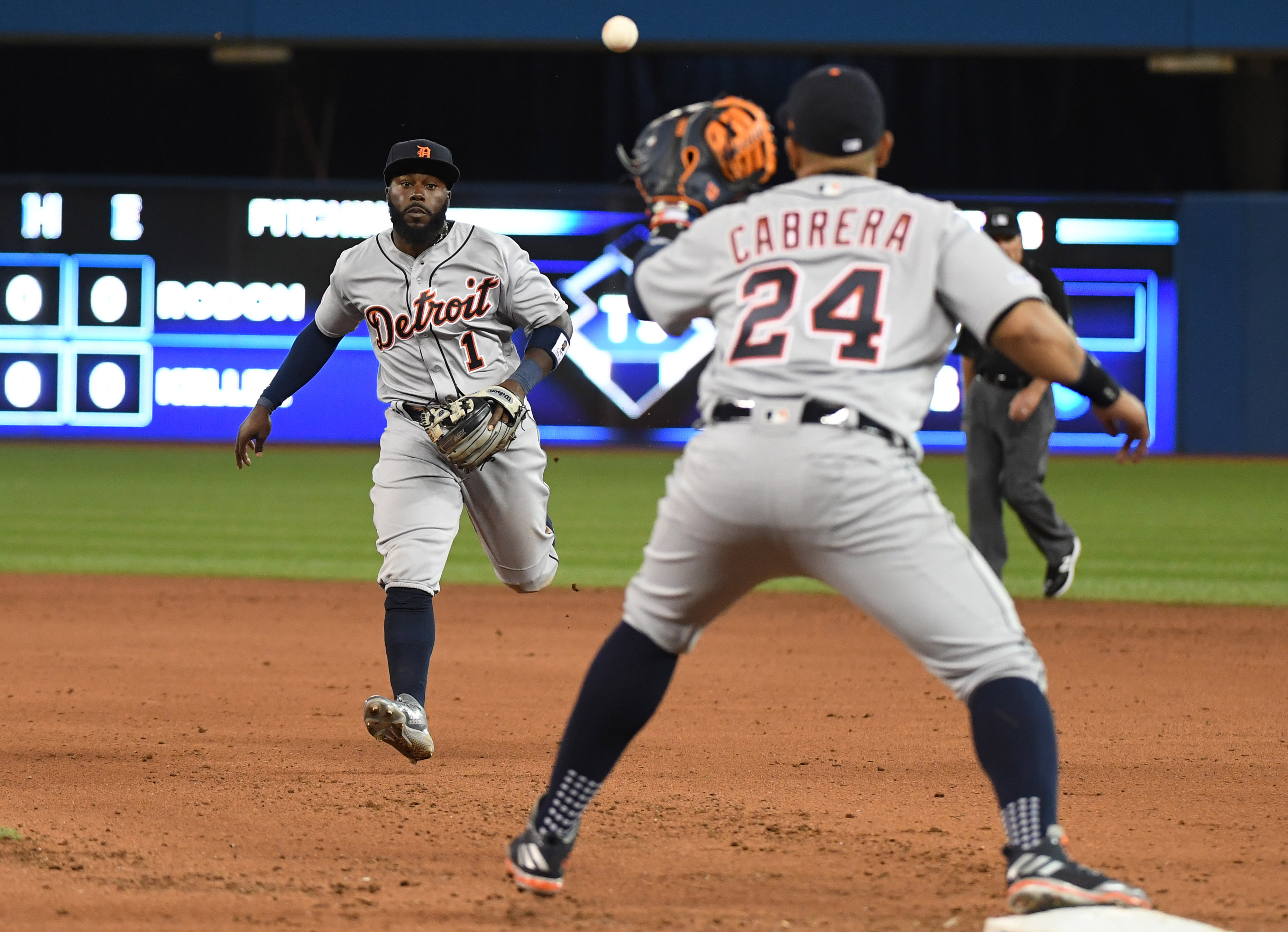 Miguel Cabrera supera a Luis Aparicio en la lista de venezolanos con más hits en Grandes Ligas