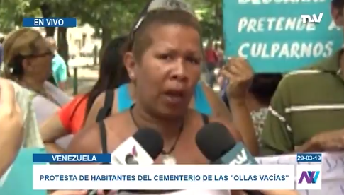 Vecinos de El Cementerio protestaron por falta de luz y agua (+Video)