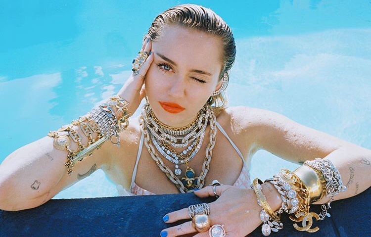 La FOTO de Miley Cyrus desnuda que te dejará seco