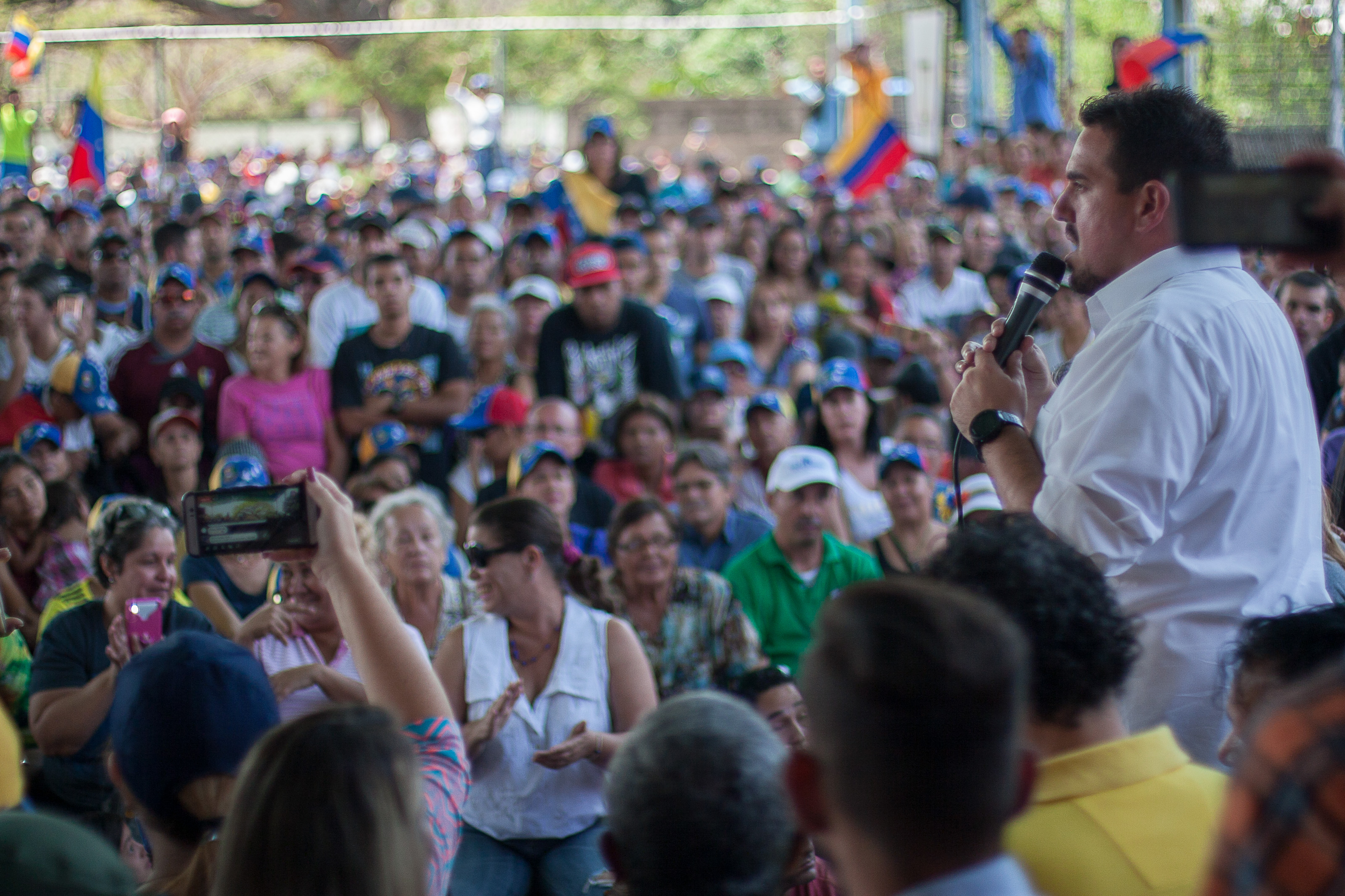 Stalin González llamó a la organización ciudadana para lograr el cese de usurpación