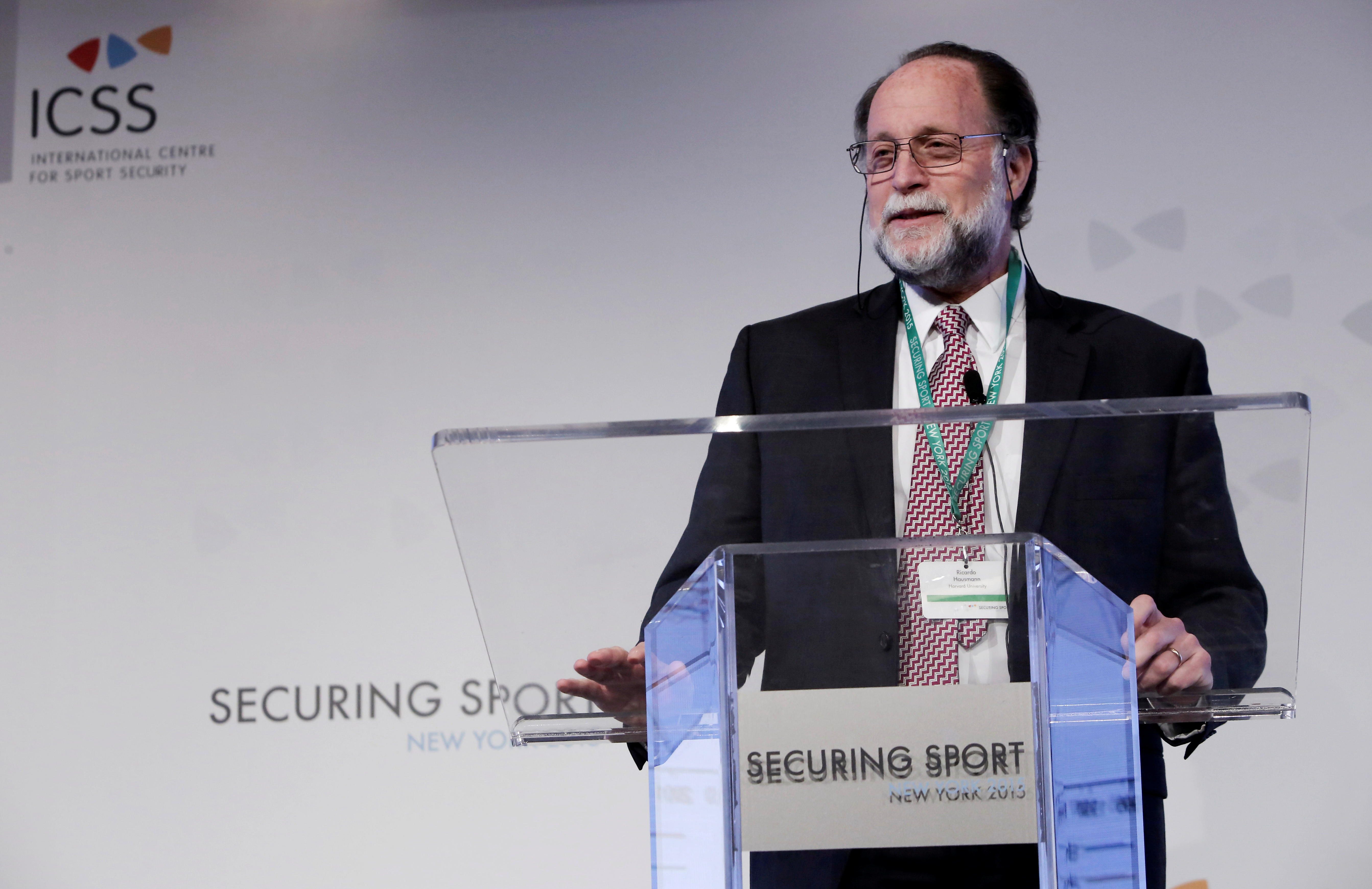 China advierte sobre acciones de llevar la “desgracia” a reunión del BID por participación de Ricardo Hausmann