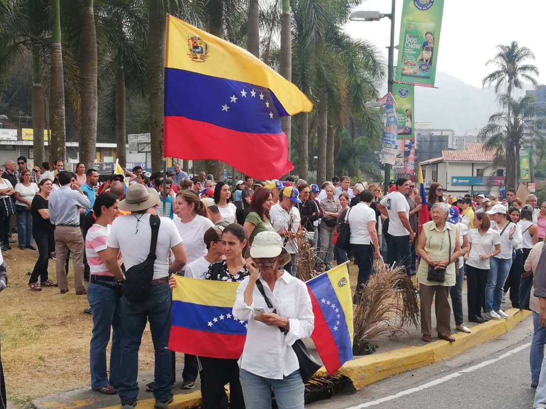 El Hatillo acató el llamado y se organizó en la Operación Libertad (FOTOS Y VIDEO)