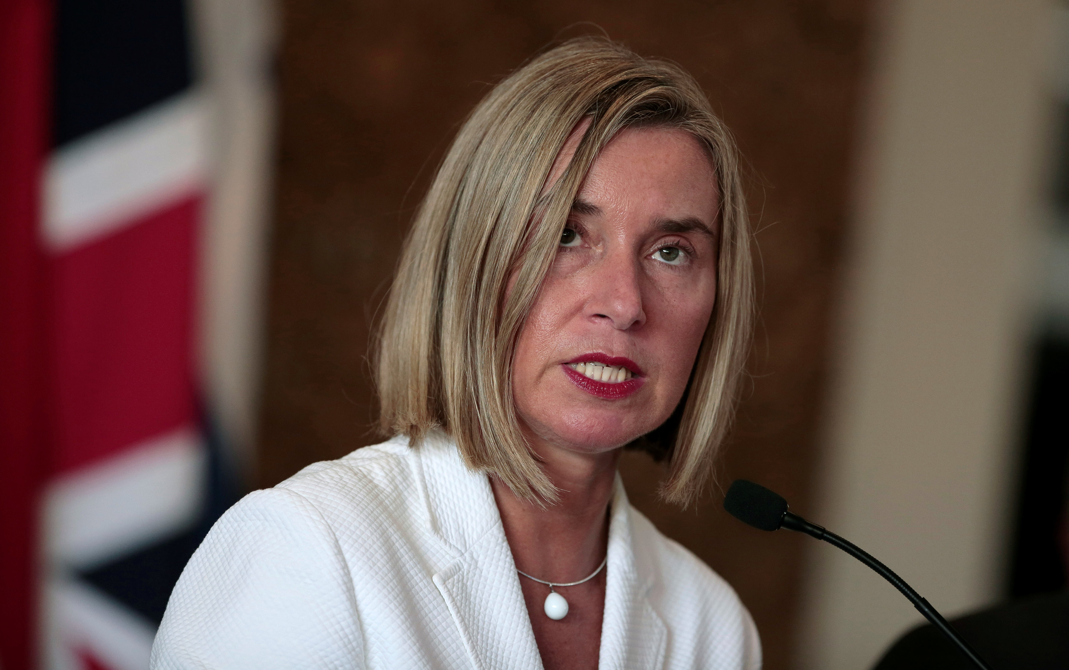 Mogherini: Debemos actuar para eliminar la xenofobia y las agresiones que viven los venezolanos