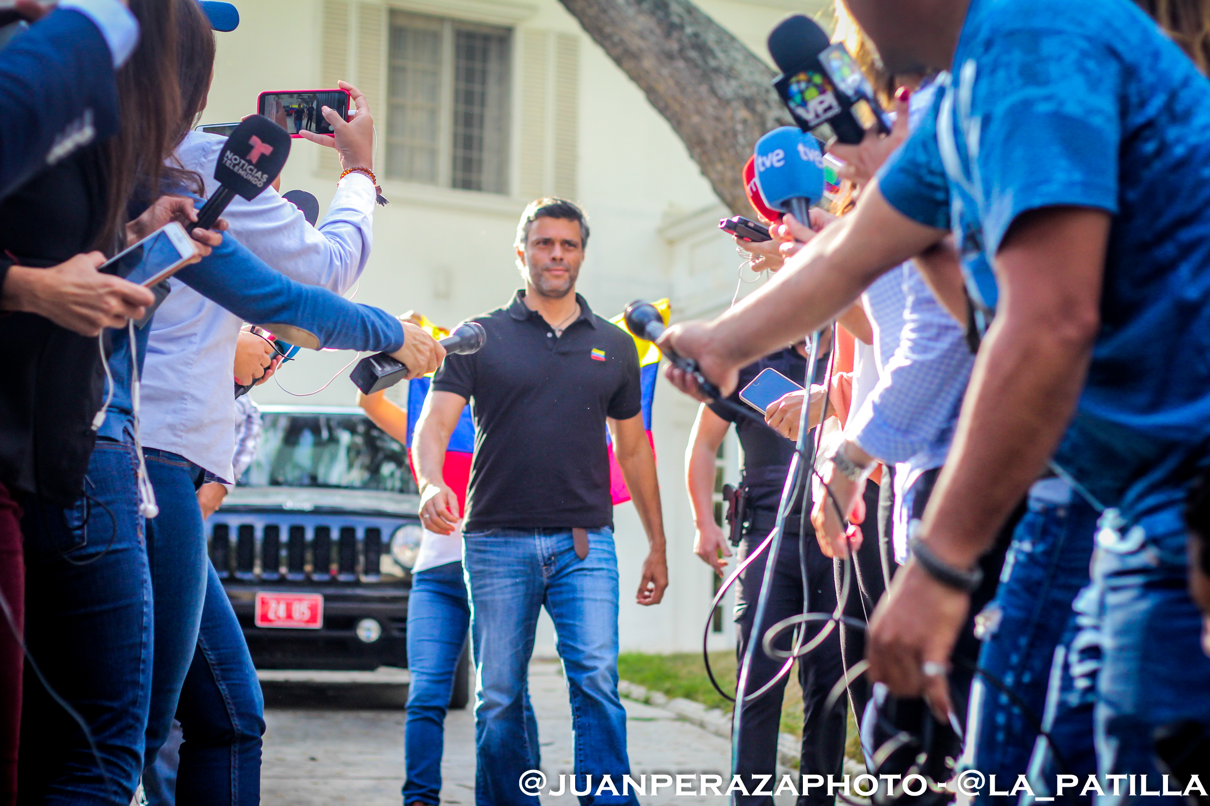 Leopoldo López: Me reuní con comandantes y generales, la libertad en Venezuela es de vida o muerte (FOTOS)