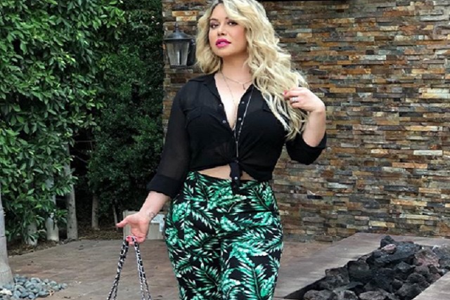 VIDEO: Chiquis Rivera presume las nalgotas que heredó de su madre