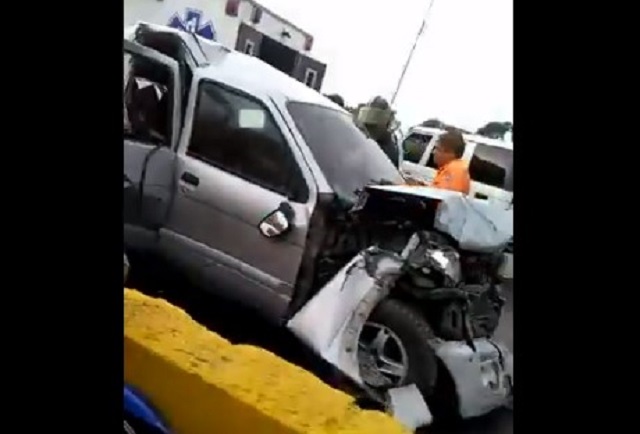 En VIDEO: Multiple choque por gasolina congestiona la ARC en Valencia #23May