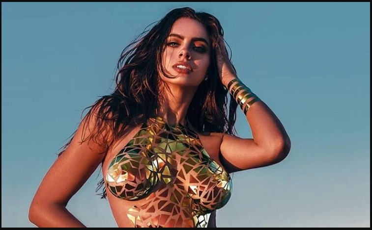 ¿Les quedarán bien a estas mamirruquis unos peligrosos bikinis hechos con teipe (FOTOS + UFFF)