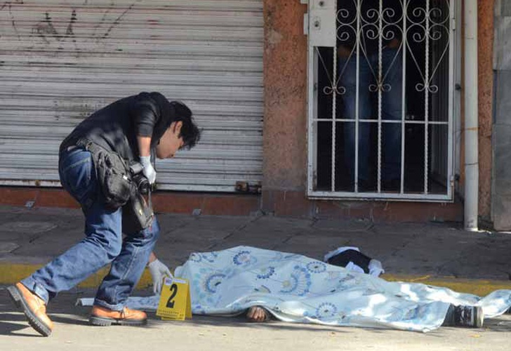 Asesinan a tiros a cinco personas en un bar de Brasil