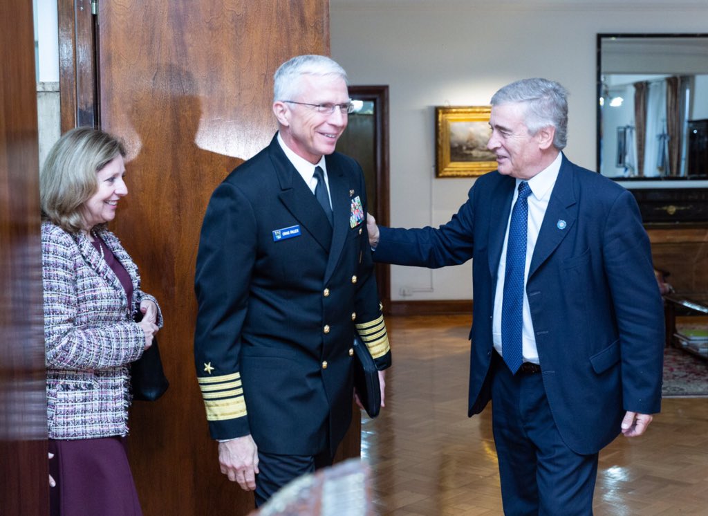 Jefe del Comando Sur elige Argentina como primer destino de su gira por Sudamérica (Fotos)