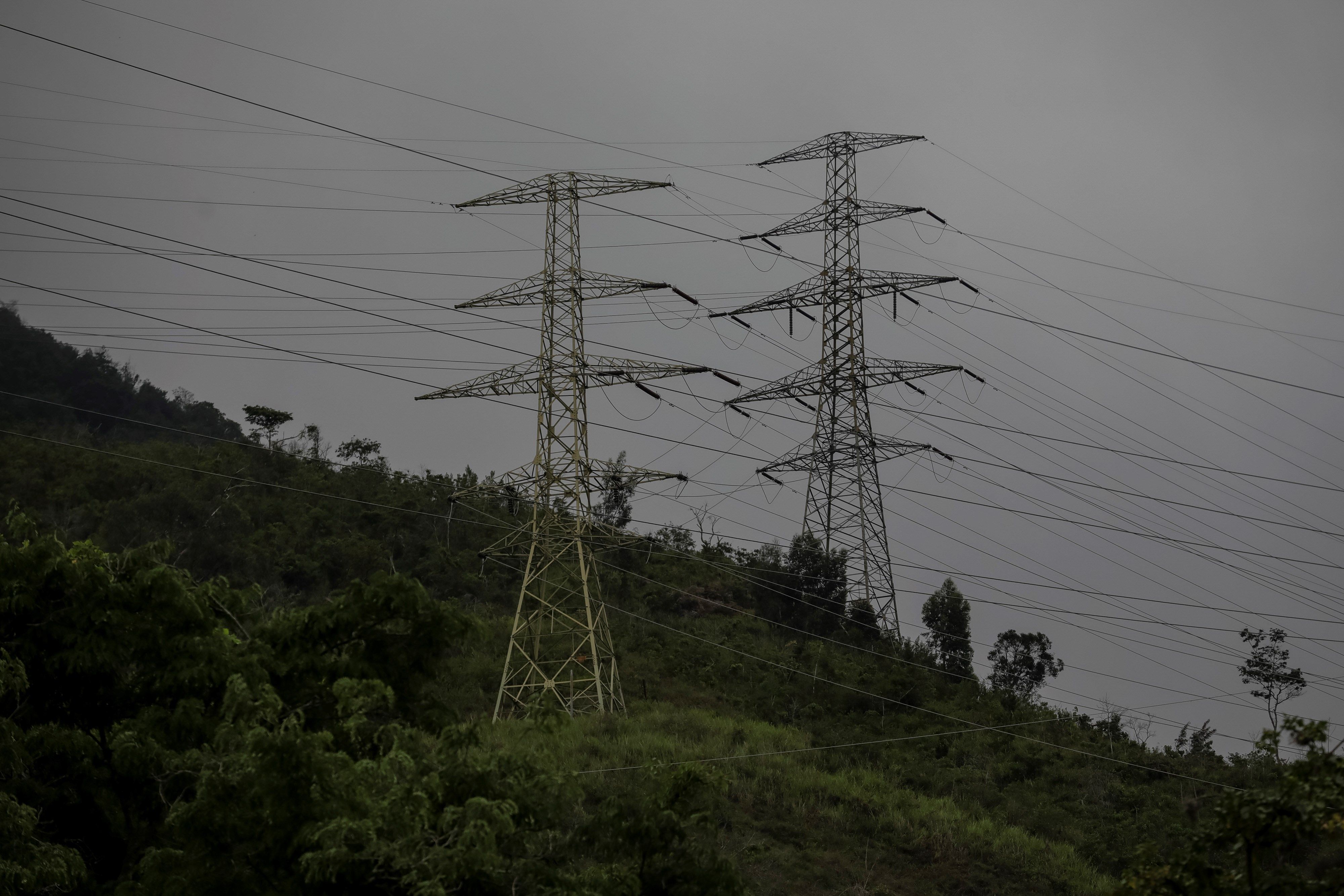 Mirandinos reportan que llevan más de cuatro horas sin servicio eléctrico #4Dic