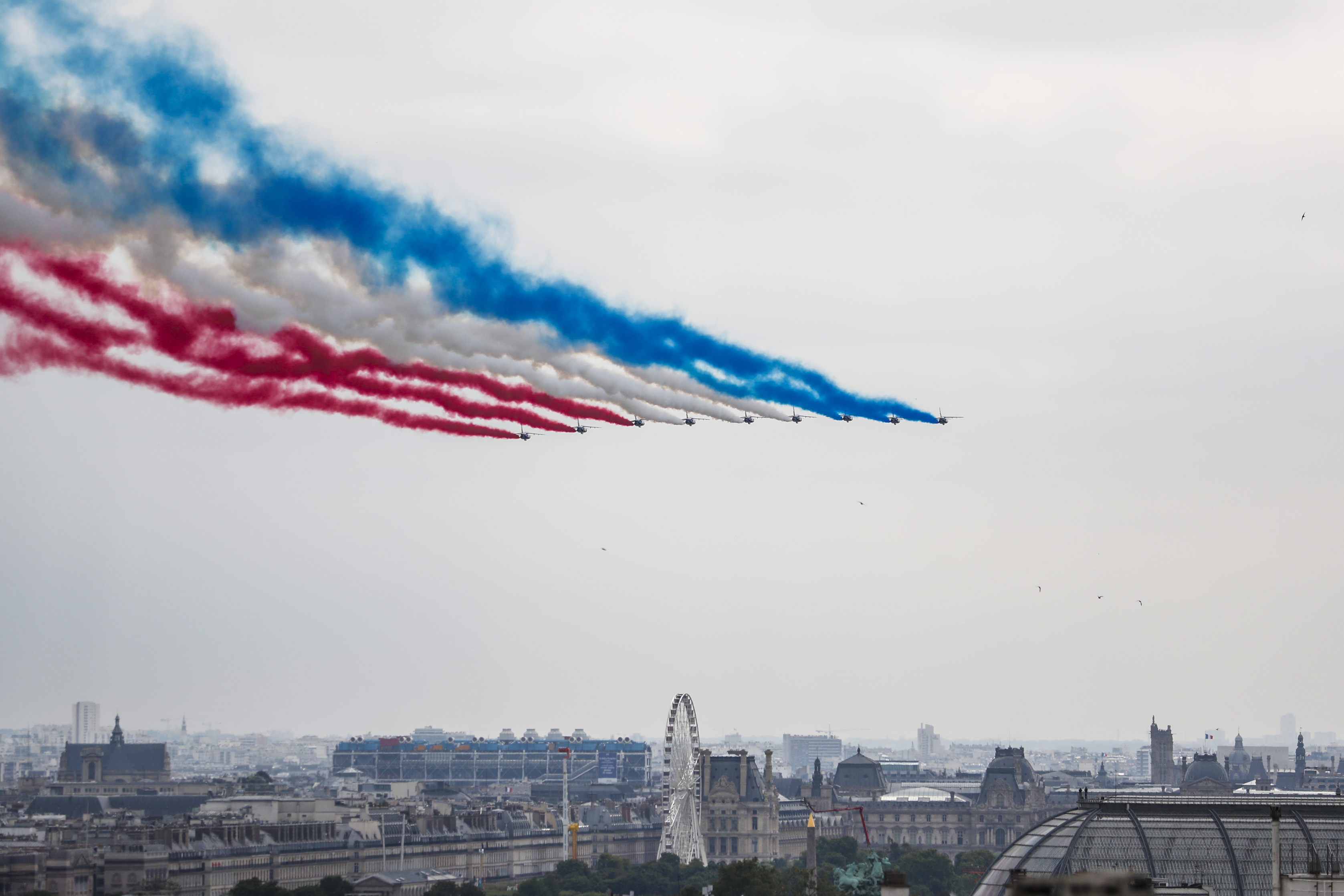 Presidente francés Macron celebra la Europa de la Defensa en el desfile del 14 de julio