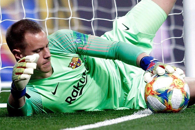 El portero del Barcelona Marc-André ter Stegen fue operado de su rodilla derecha