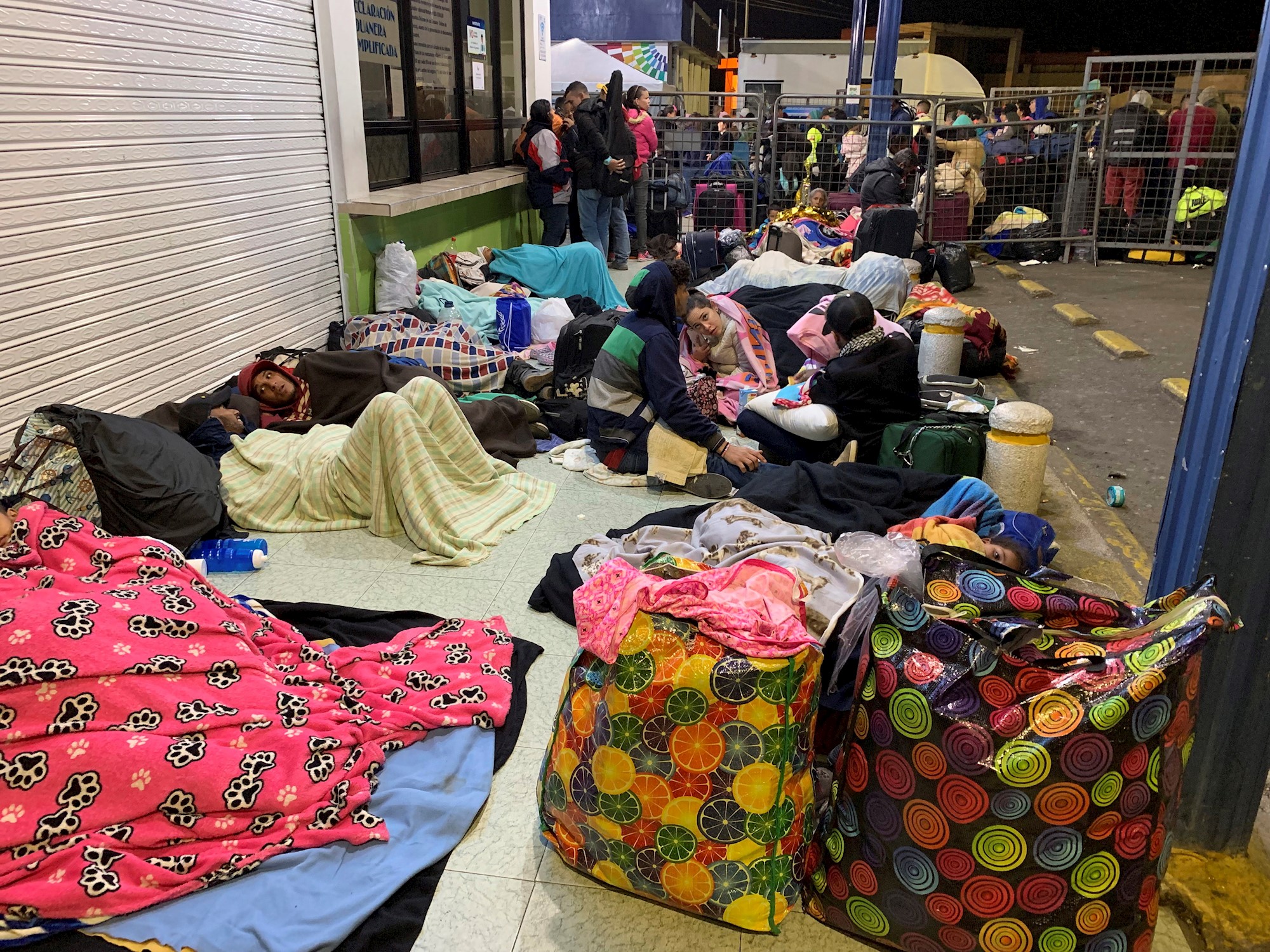 Venezolanos ruegan a Lenín Moreno que abra su corazón ante la emergencia migratoria