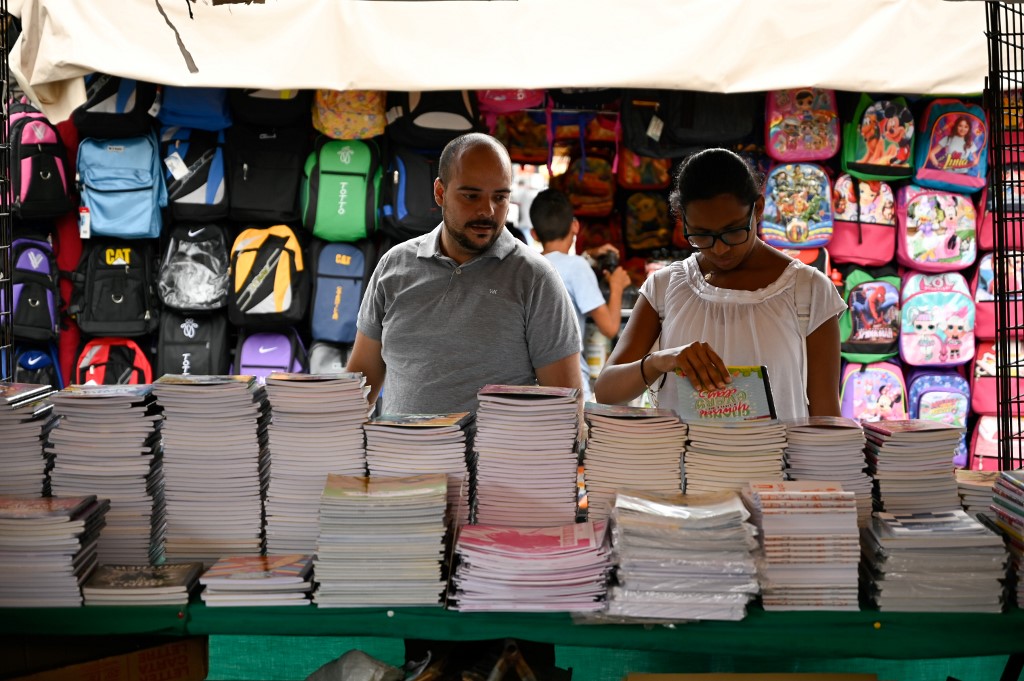 En Venezuela los libros dejan de ser prioridad por las clases a distancia