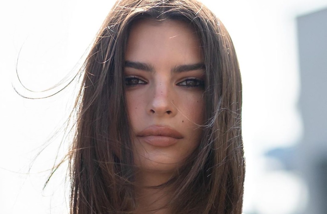 ¿Y que le pasó? Emily “Mamacita” Ratajkowski sorprende a sus fanáticos con un nuevo aspecto (FOTOS)