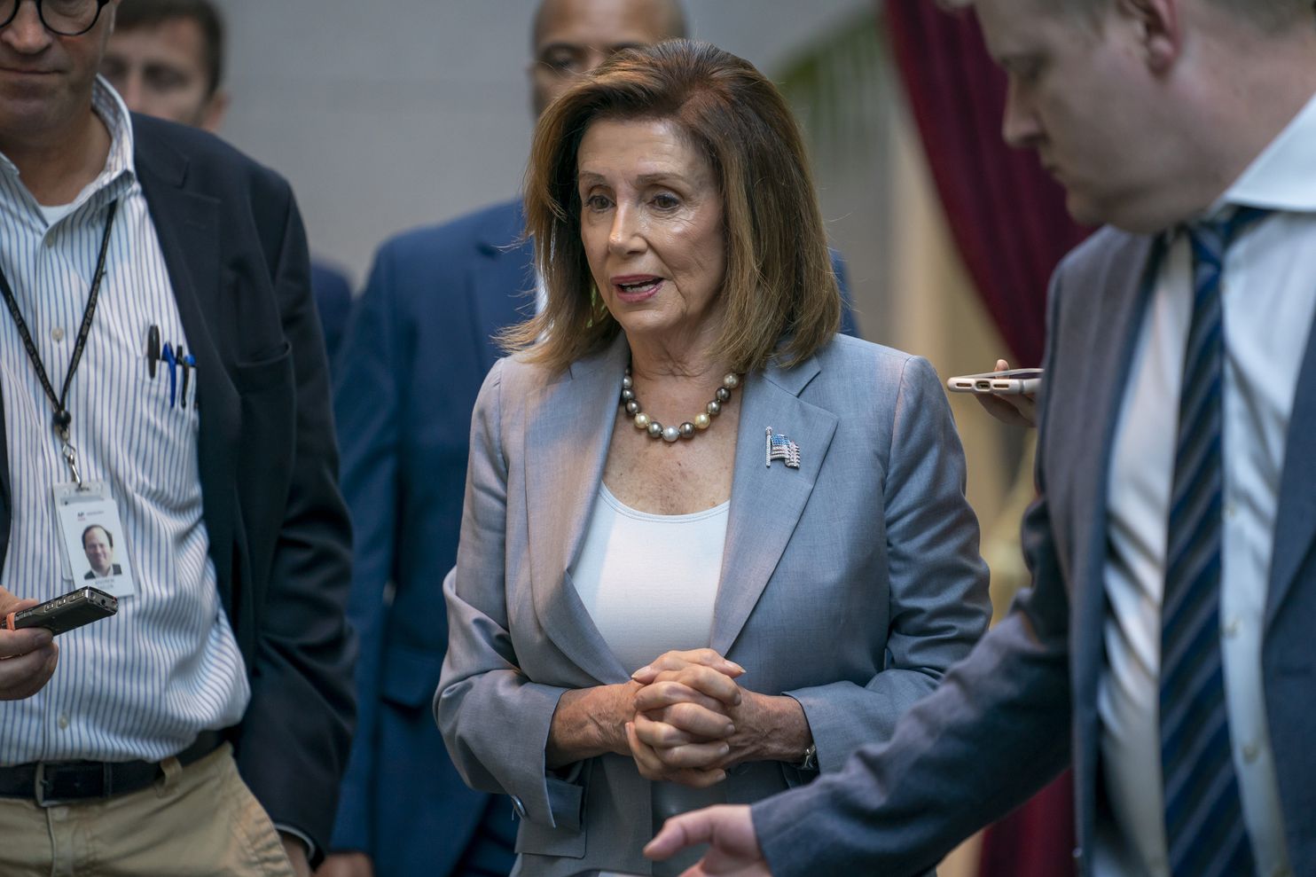 Pelosi anunciará el inicio de una investigación formal para destituir a Trump, según TWP