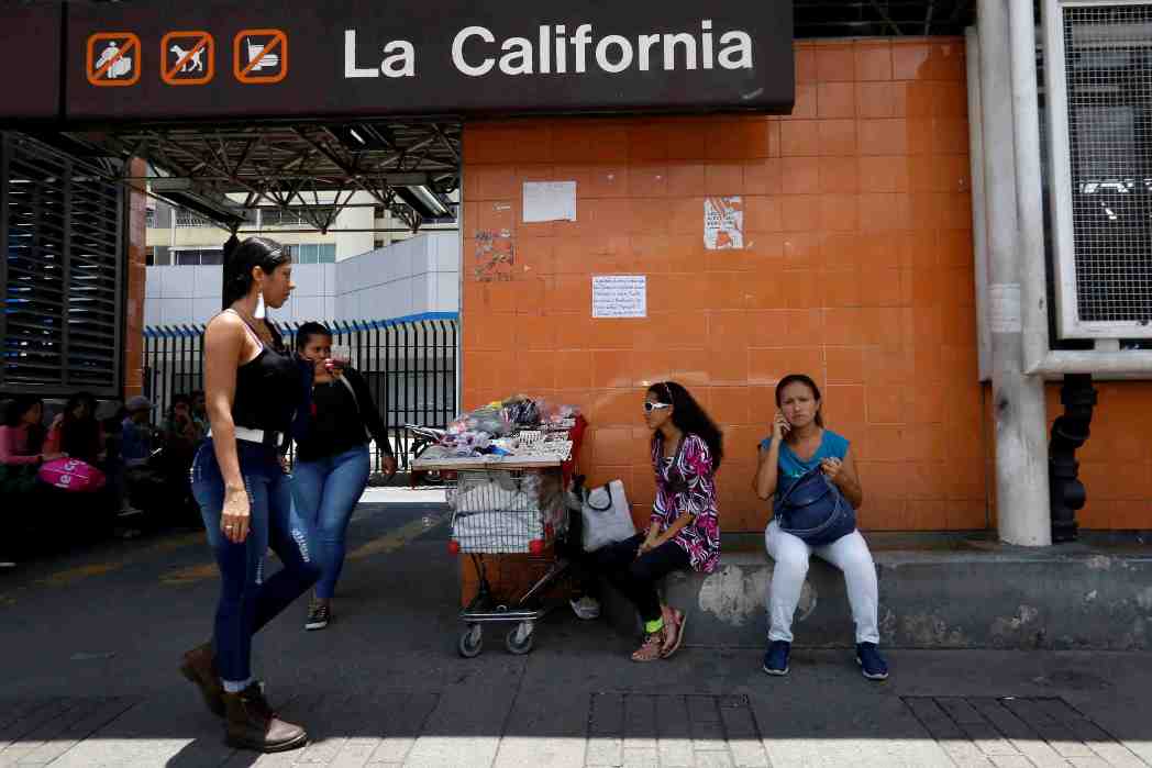 Alertan incremento de la buhonería en el Metro de Caracas