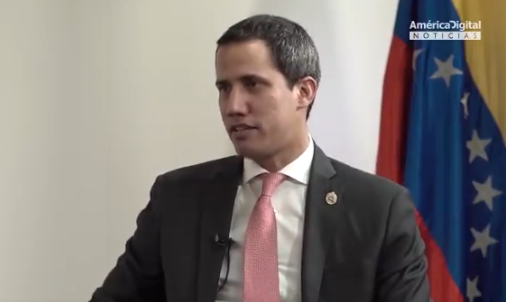 Guaidó: Sea lo que sea que uno pueda manejar en bolívares, es insuficiente (Video)