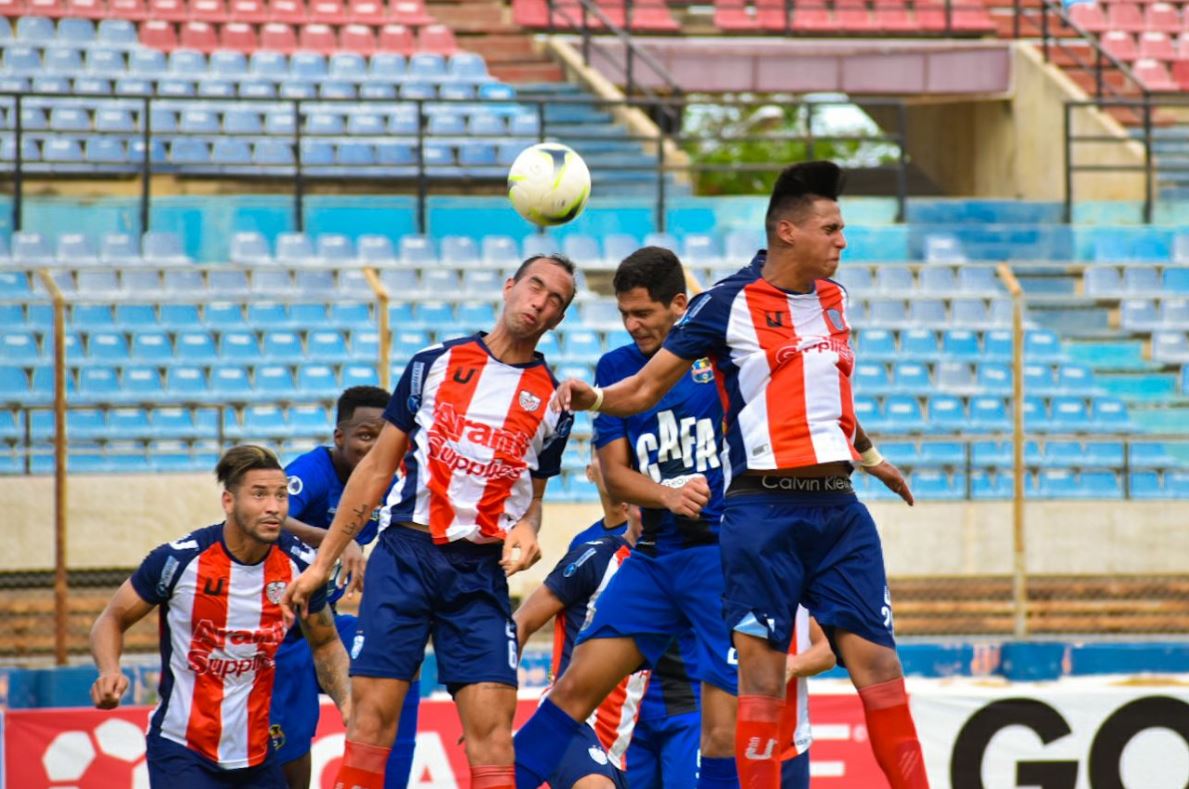 Estudiantes de Mérida, los campeones del fútbol venezolano en problemas