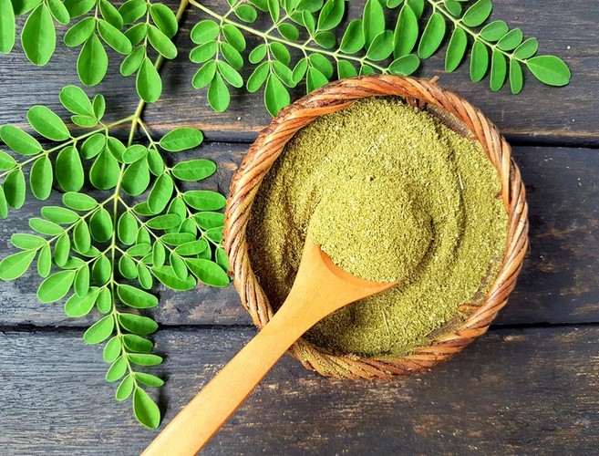 Qué es y para qué sirve la moringa, un superalimento con historia milenaria