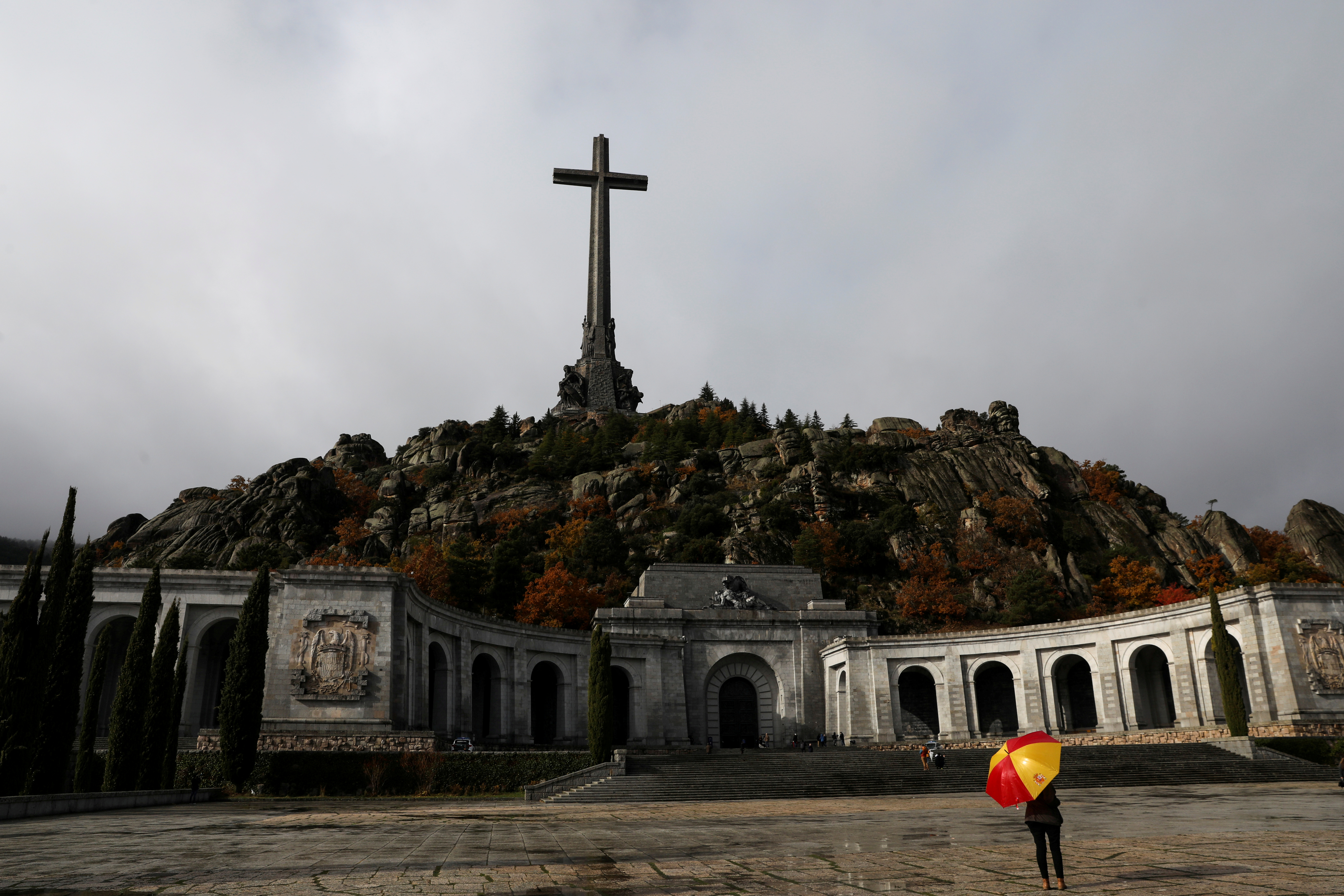 Todo listo en España para exhumar al dictador Franco de su mausoleo