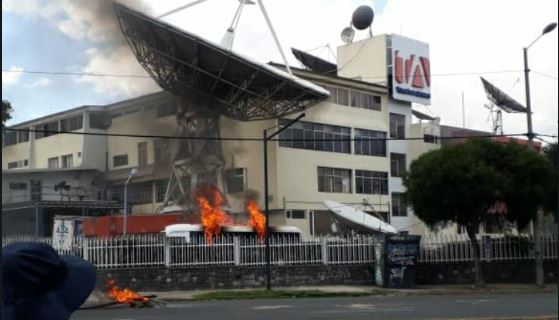 En Imágenes: Violencia en Ecuador descargó ataques sistemáticos contra tres medios de comunicación