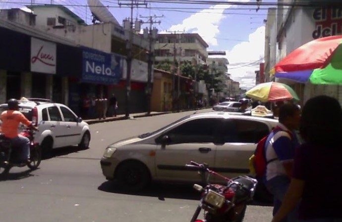 Comerciantes de Barinas denuncian extorsión para conectar líneas telefónicas