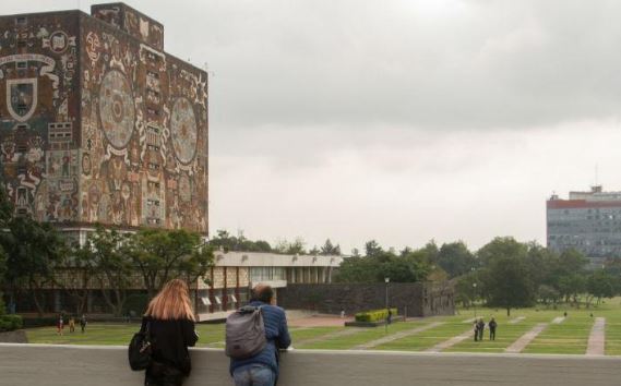 Le ofrecieron un brownie y terminó siendo violada por compañeros de clases