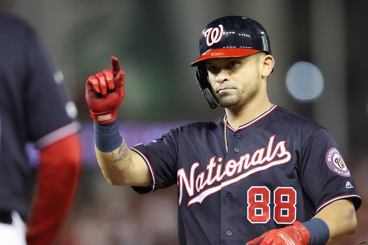 El venezolano Gerardo Parra, nuevo coach de primera de los Nacionales de Washington